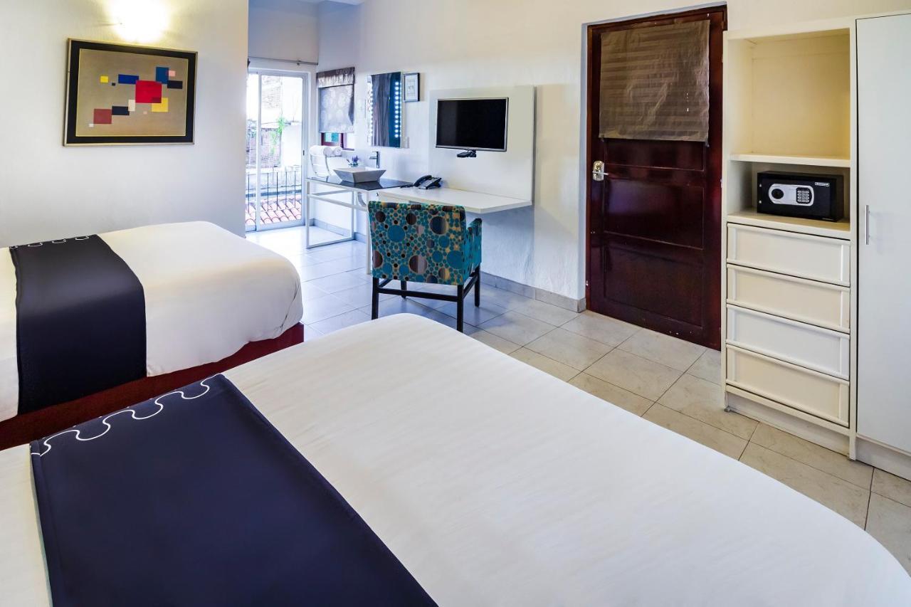 Capital O Hotel 522, Puerto Vallarta Esterno foto