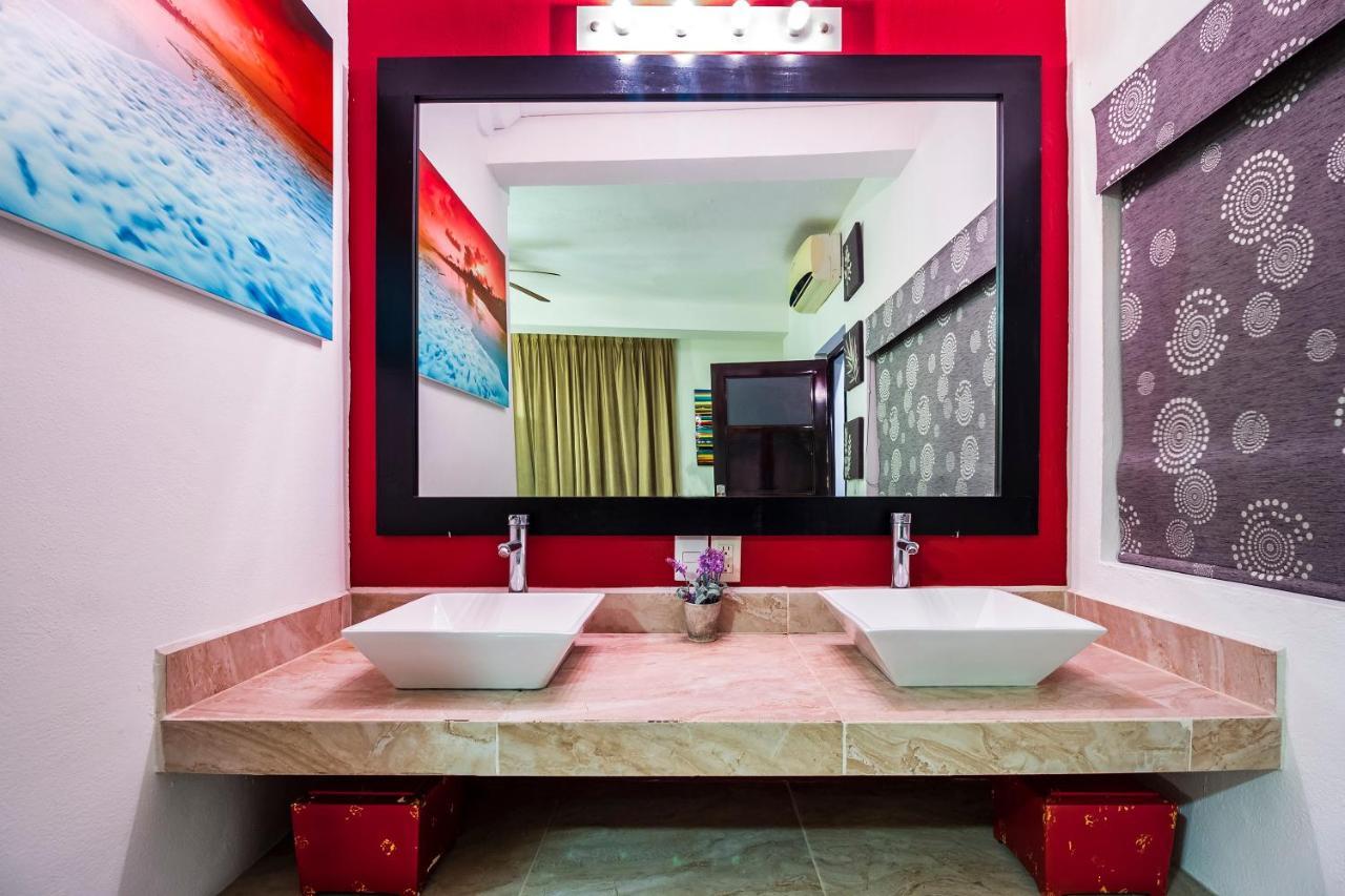 Capital O Hotel 522, Puerto Vallarta Esterno foto